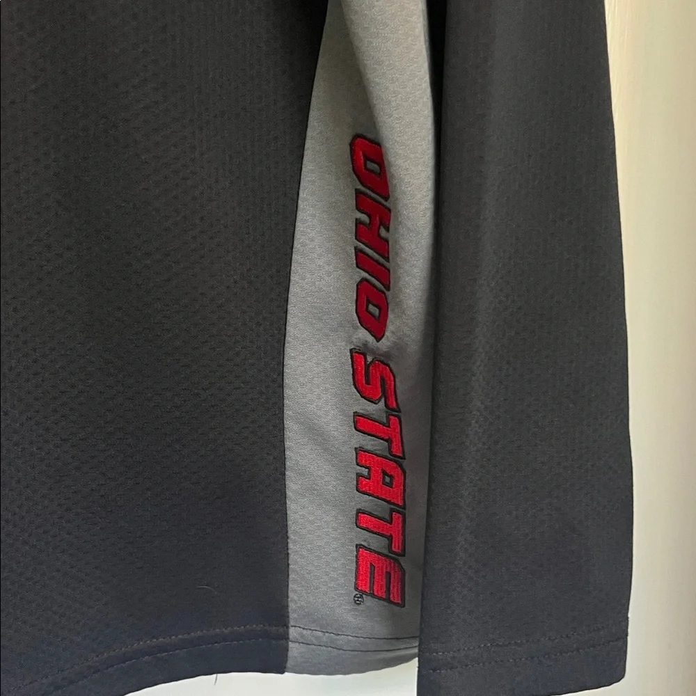 Ohio Sate Varsity Apparel Men's Quarter Zip Long Sleeve Shirt Size Medium